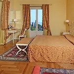 Hotel Sofia 4*