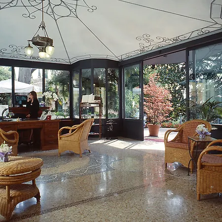 Sofia Hotel Gardone Riviera