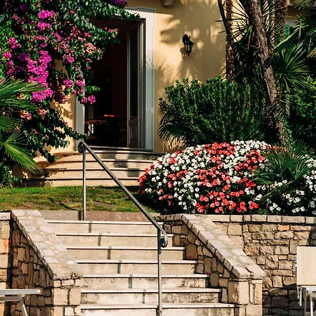 Sofia Gardone Riviera