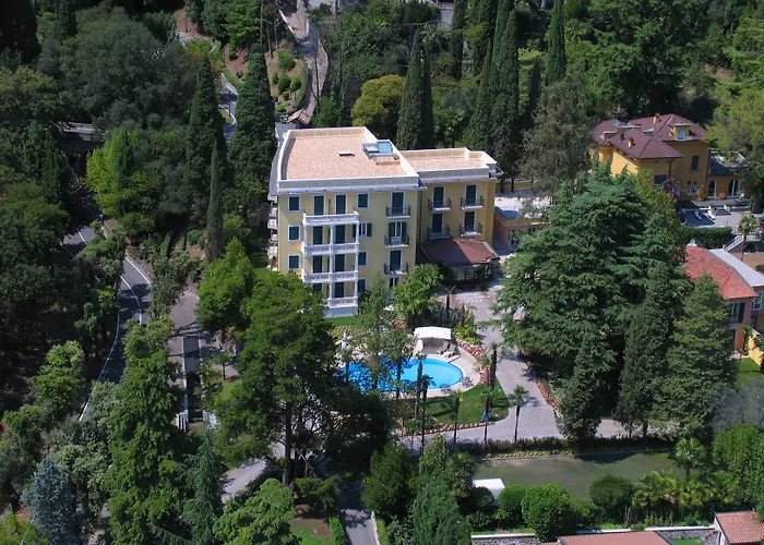 Sofia 4*
