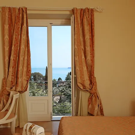 Sofia Hotel 4*