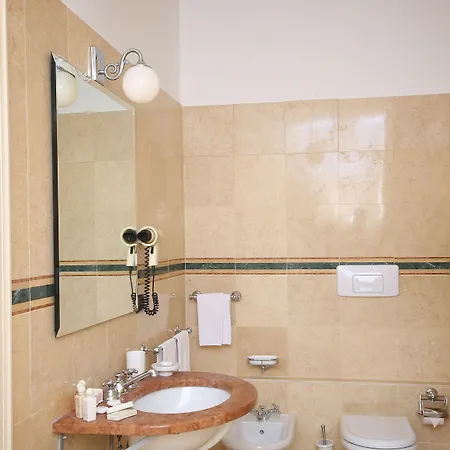 Sofia 4* Gardone Riviera