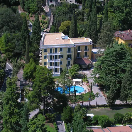 Sofia 4*