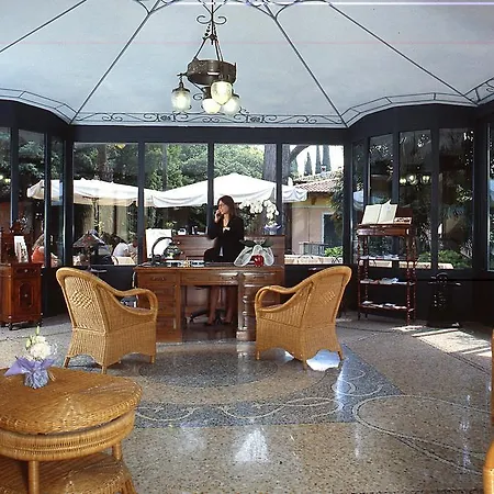 Otel Sofia Gardone Riviera